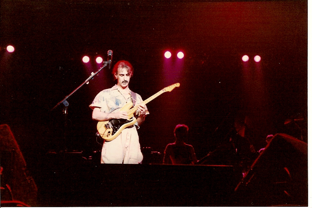 FrankZappa1984-09-07BrusselsBelgium (5).jpg